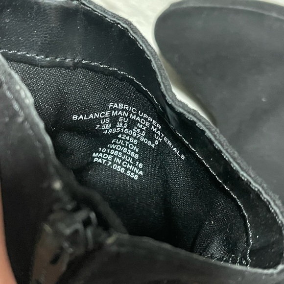 Laced booties with heel - Picture 5 of 5